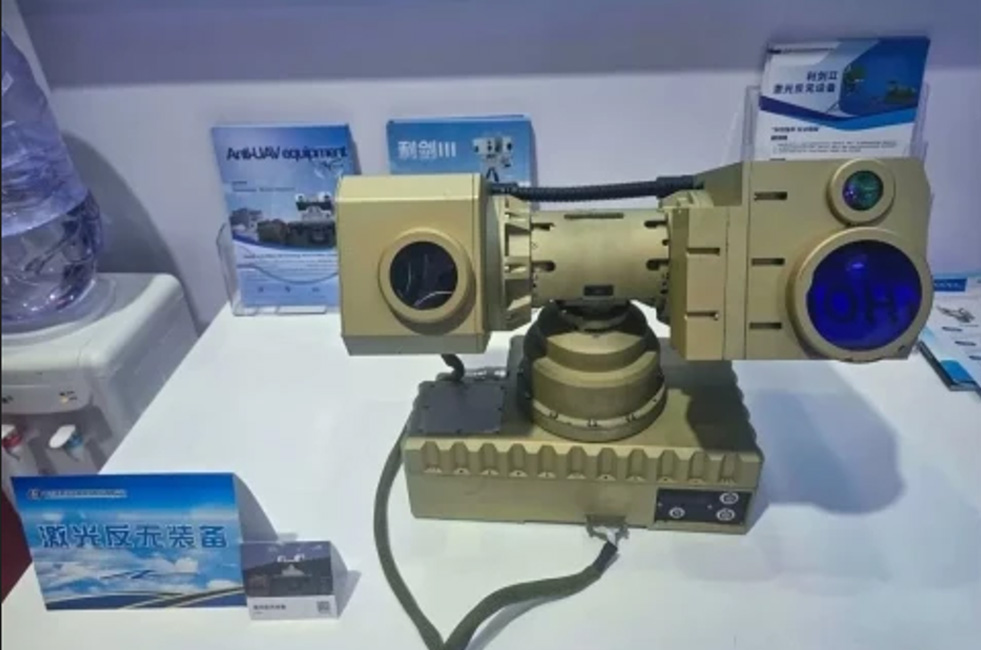 China Perkenalkan Lijian II dan III, Senjata Laser Genggam Anti-Drone yang Bisa Dibawa Ransel