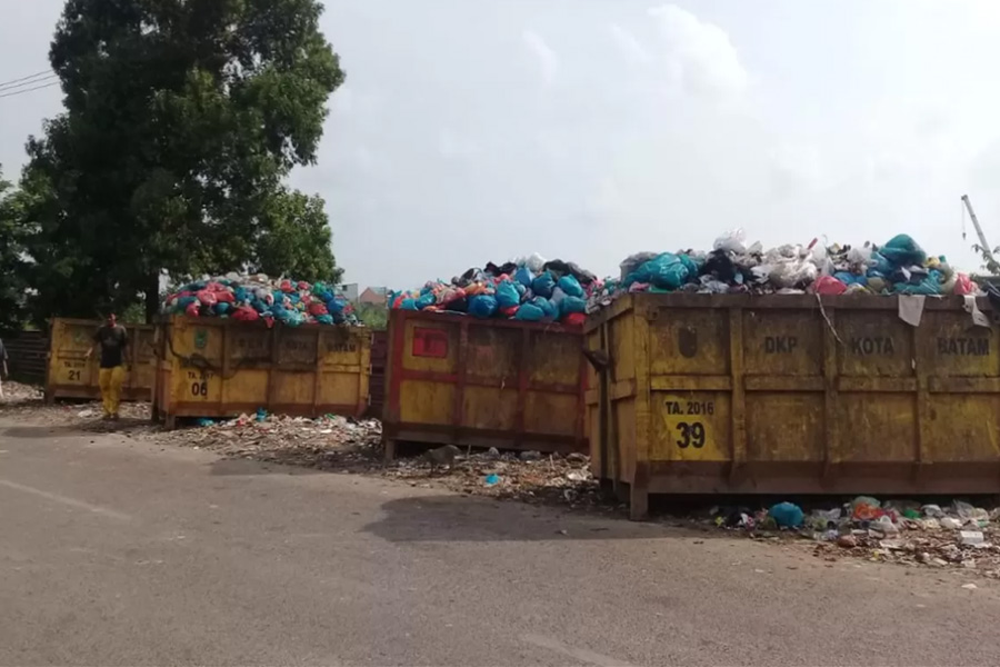Satpol PP Batam Usulkan Sanksi Sosial bagi Pelanggar Buang Sampah Sembarangan Satpol PP Batam Usulkan Sanksi Sosial bagi Pelanggar Buang Sampah Sembarangan
