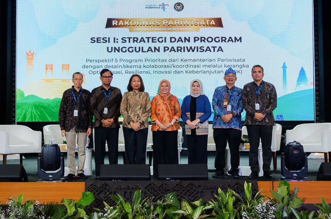 Kemenpar Perkuat Event Daerah untuk Tingkatkan Daya Tarik Wisatawan Kemenpar Perkuat Event Daerah untuk Tingkatkan Daya Tarik Wisatawan