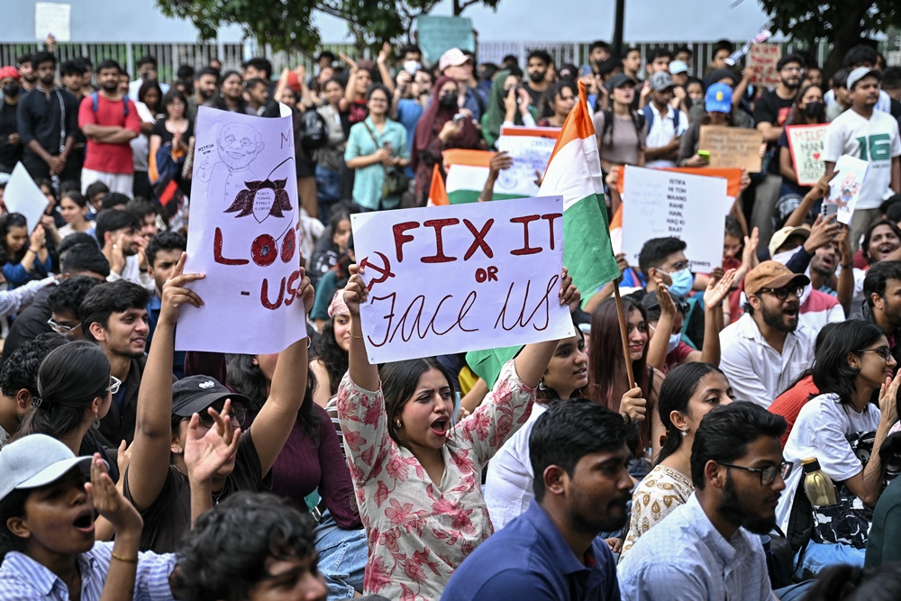 Desakan Demonstran Muda Membuat Modi Bentuk Tim Reformasi Sistem Ujian India