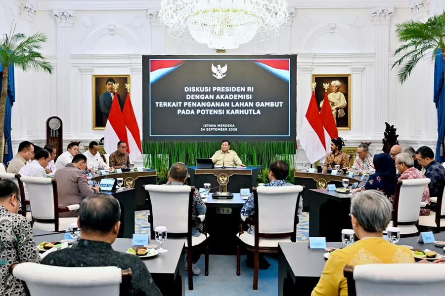 Prabowo Minta Masukan Pakar soal Pencegahan Karhutla di Lahan Gambut